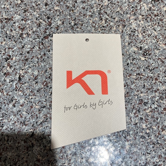 NWOT Kari Traa 1/2 zip pull over. Size S - Picture 10 of 11